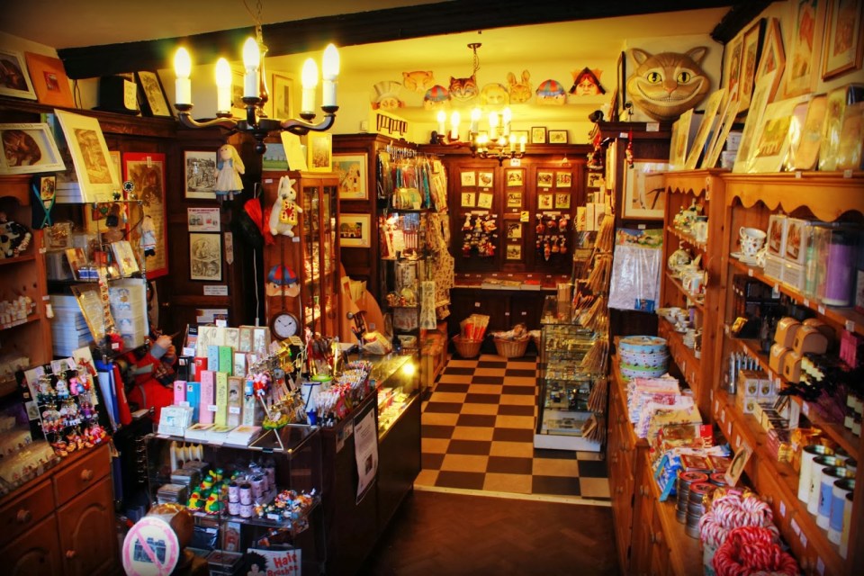 Alice's Shop Oxford Alice in Wonderland