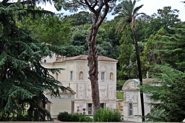 polina.rocks Vatican Rome Italy 14