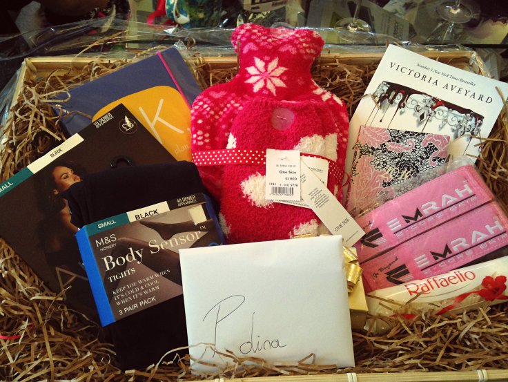 Polina Skrebneva blog perfect Christmas hamper