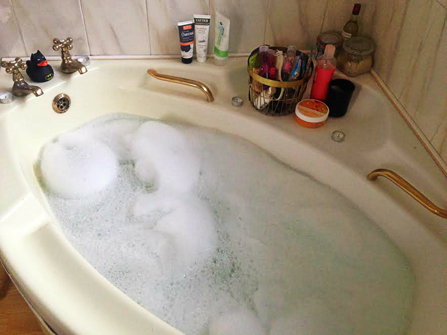 international-bubble-bath-day-mad-bath-bubble-bath-cocktail-shots-review-polina-rocks