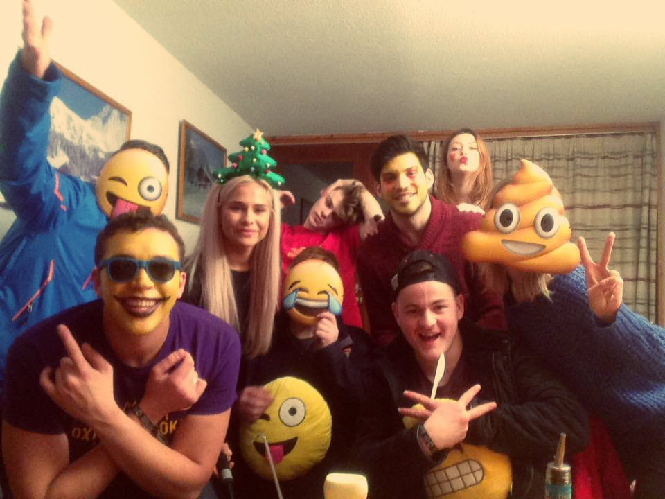 polina-rocks-les-arces-brookes-snow-ski-trip-2017-emoji