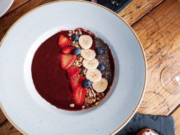 Oxford Wine Cafe brunch smoothie bowl (2)